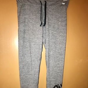 Active wear leggings w/free pair of pink socks